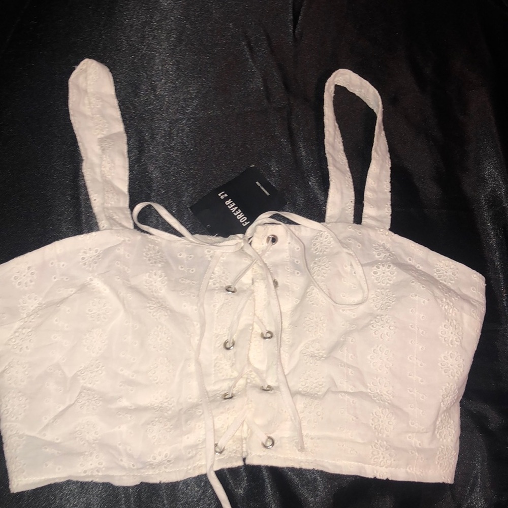 Forever 21 crop top shirt